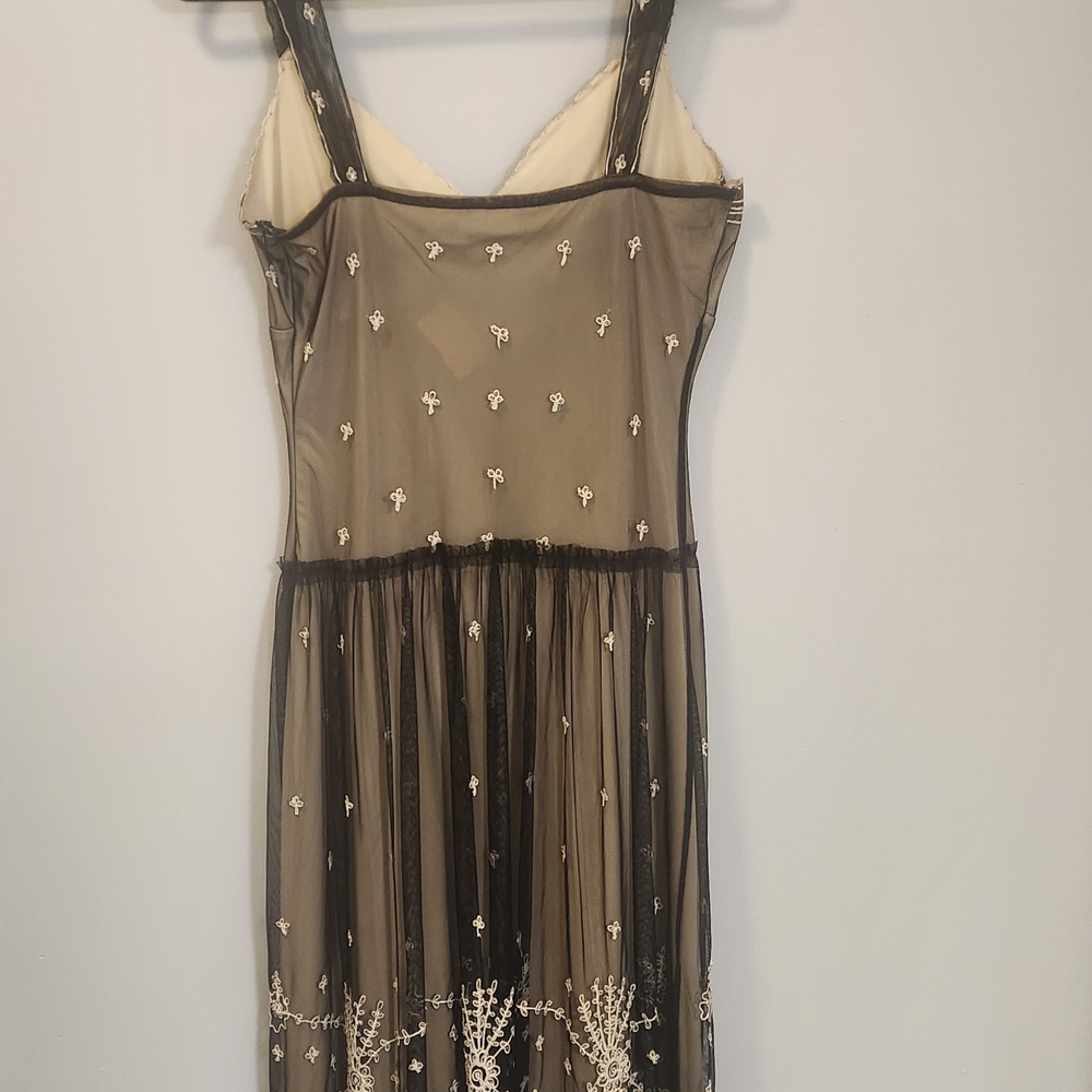 Newport News Embroidered Overlay Midi Dress Black And Cream Size M Y2K Romance - Picture 3 of 13